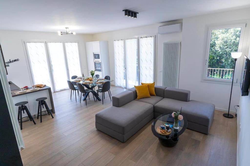 Rossini Home Pesaro Vicino Al Teatro Rossini By Yohome Exteriér fotografie
