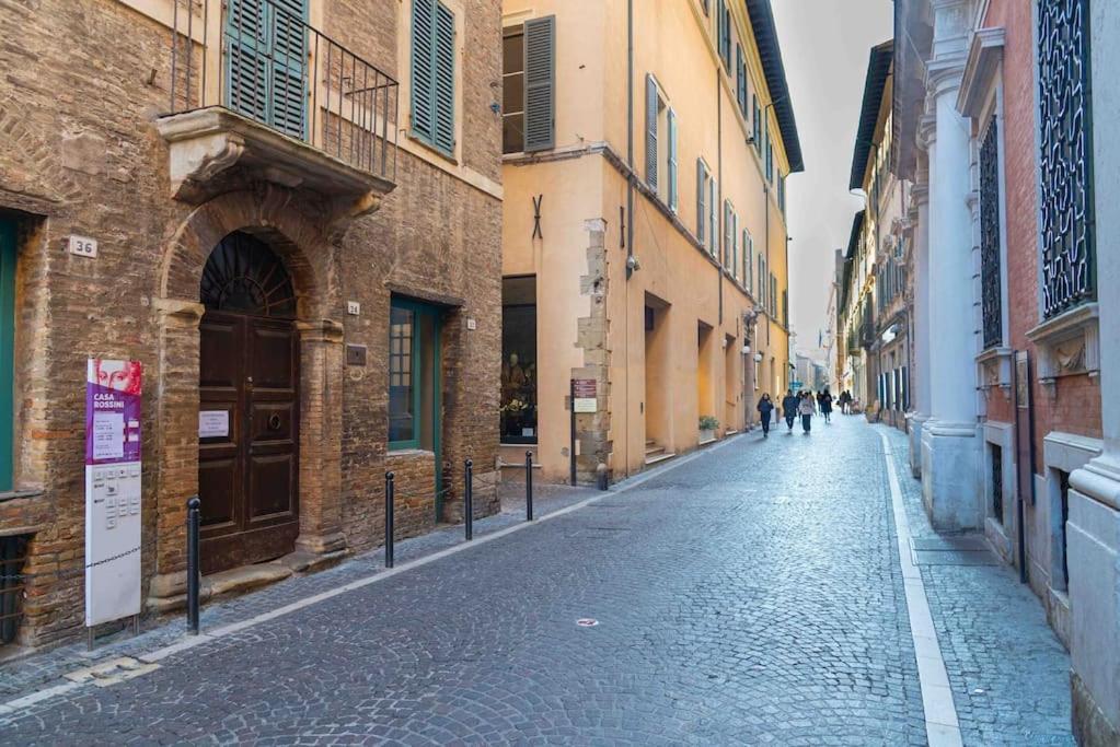 Rossini Home Pesaro Vicino Al Teatro Rossini By Yohome Exteriér fotografie